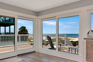 บ้านพัก, หลายเตียง (Breezeway) | ภายใน