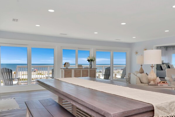 บ้านพัก, หลายเตียง (Breezeway) | ภายใน