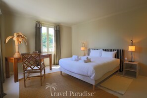 5 Schlafzimmer, Bügeleisen/Bügelbrett, kostenloses WLAN