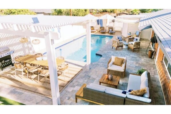 Udendørs pool, opvarmet pool