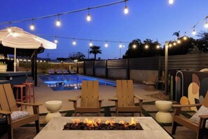 Terrace/patio - Scottsdale Social Club: Gym, Hot Tub, Heated Pool, Ping-Pong, Putting Green (Scottsdale)