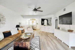 TV connectée, cheminée