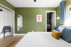 4 chambres, fer et planche à repasser, Wi-Fi gratuit, draps fournis