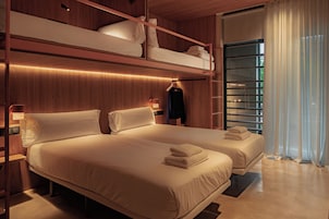 Family Quadruple Room | Soundproofing, WiFi (free)
