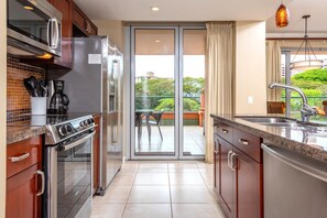 Réfrigérateur, micro-ondes, four, lave-vaisselle