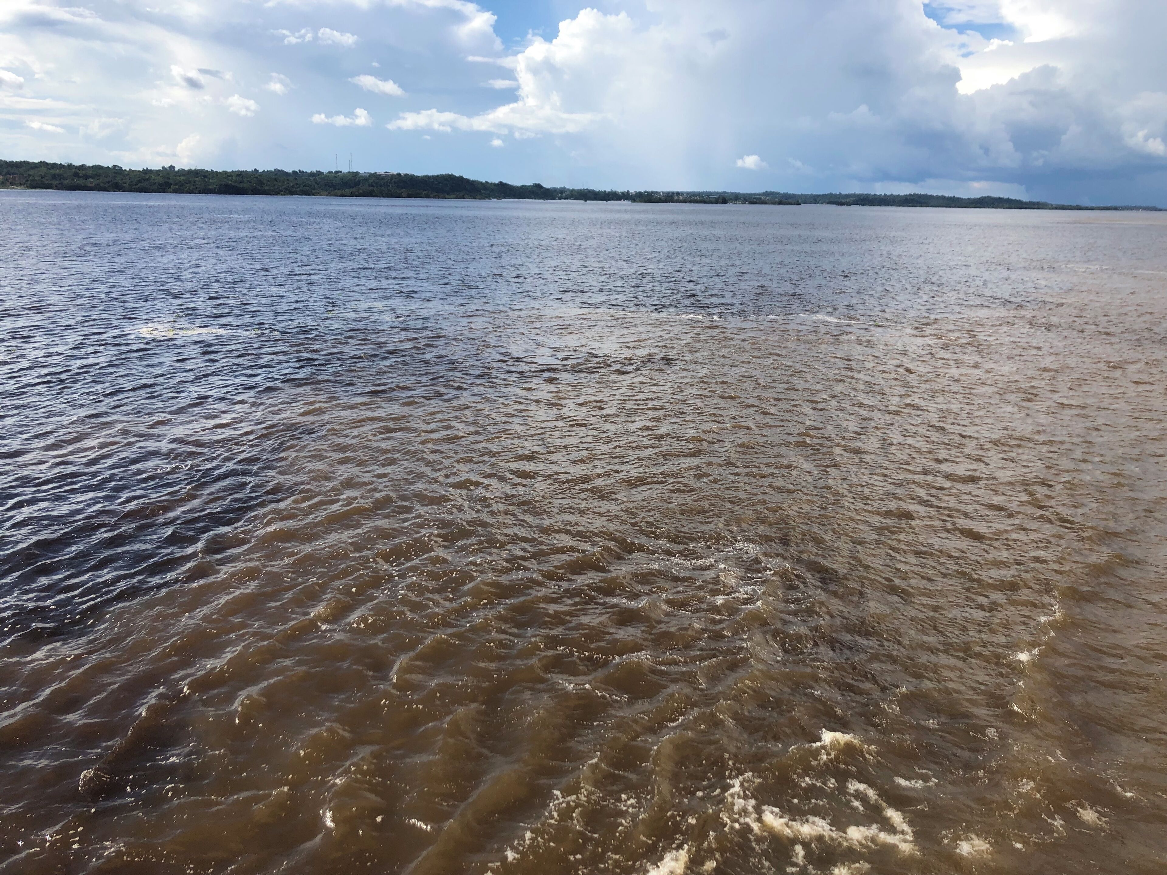 Quarto casal ou duplo luxo | Individualmente decorados, individualmente mobiliados, Wi-Fi de cortesia