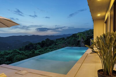 Your dream coastal & mountain view paradise