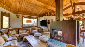 TV, fireplace, table tennis