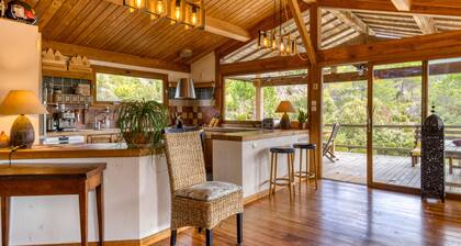 Family Villa in Exceptional Setting with Mountain View, Wi-Fi, and Air Conditioning