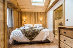 4 chambres, fer et planche à repasser, accès Internet, draps fournis
