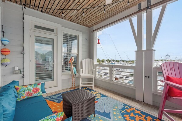 Smart-tv och eldstad