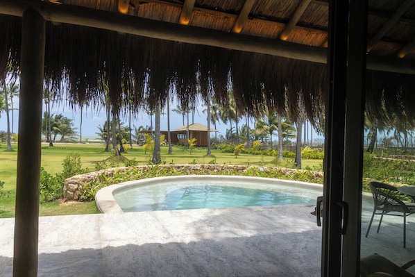 Bungalow Premium, pemandangan laut | Pemandangan dari kamar