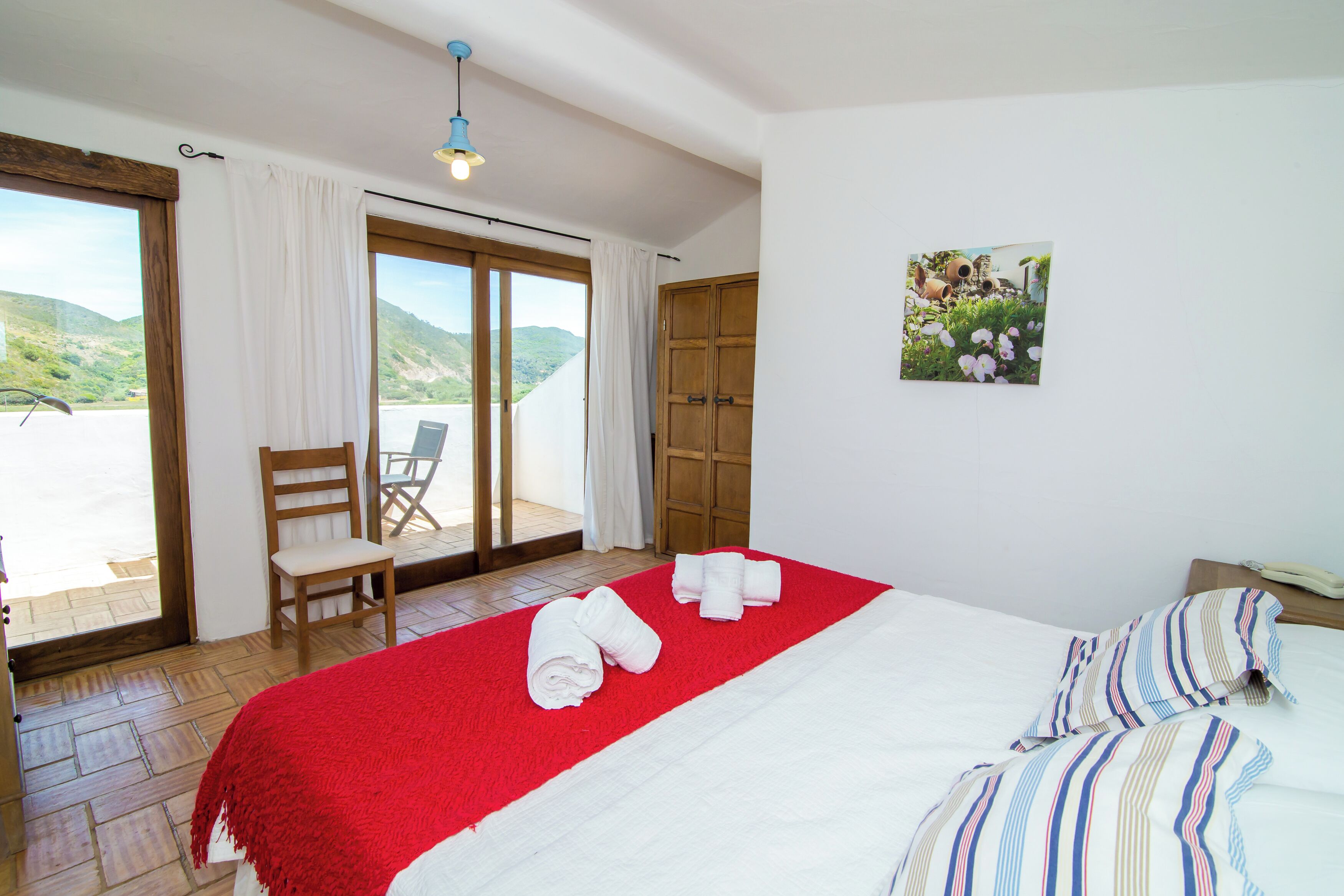 In-room safe, free WiFi