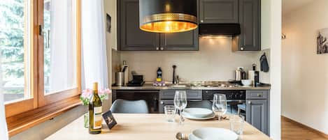 Apartemen Comfort, pemandangan gunung | Wi-Fi gratis