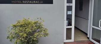 斯雷茲卡皇冠飯店