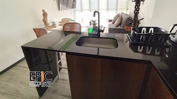 Deluxe Suite | Living area