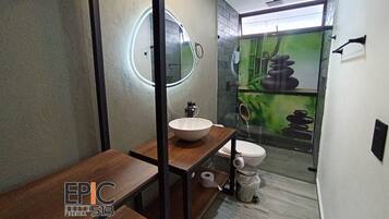 Premium Suite | Bathroom
