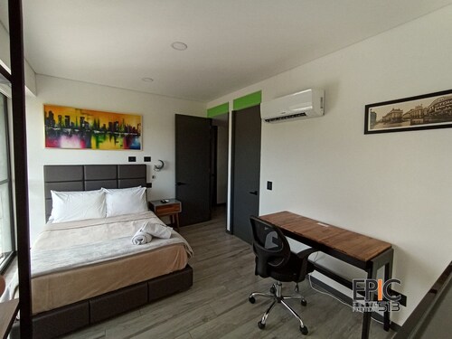 Epic Suite 513 Deluxe Aeropuerto