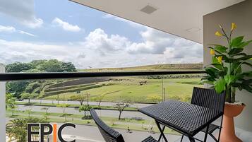 Premium Suite | Outdoor dining