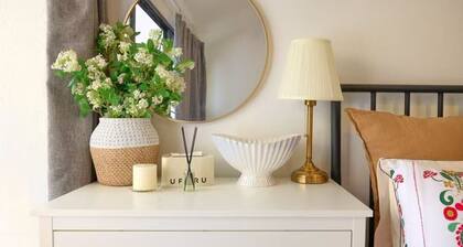 Shanghai Hills&Well-time Scandi Loft