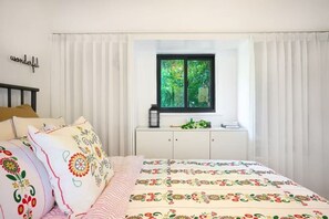 Free WiFi - Shanghai Hills&Well-time Scandi Loft (Shanghai)