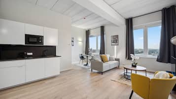 Apartment, 1 Bedroom, Non Smoking | Living area