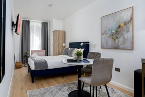 1 bedroom, iron/ironing board, Internet, bed sheets