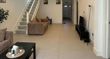 Charming 3 Bedroom House in West London