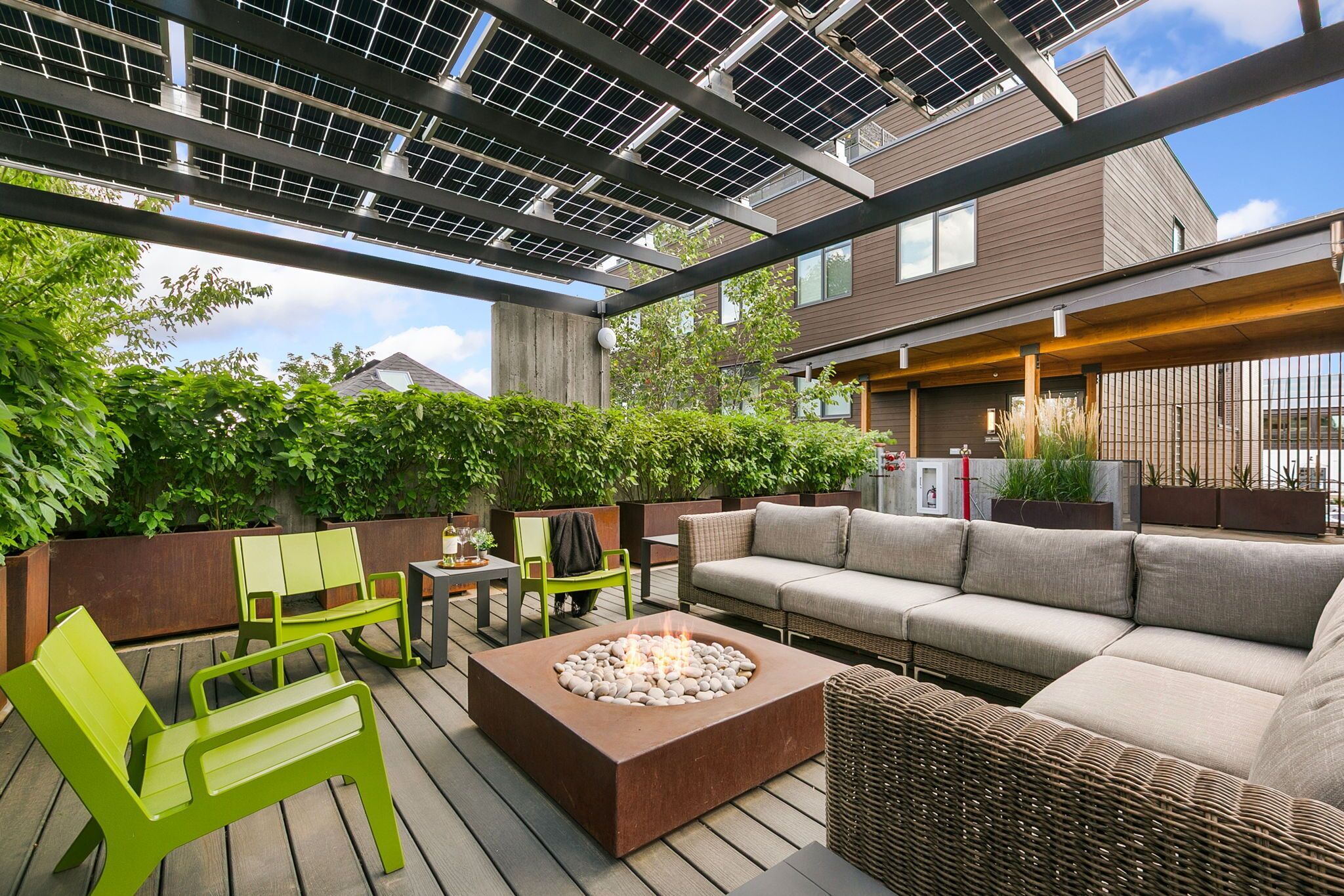 ทาวน์โฮม, หลายเตียง, ลานระเบียง, วิวภูเขา (401 Linden Street #3-332) | ลานระเบียง/นอกชาน