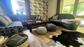 Televisión, futbolito y tenis de mesa 