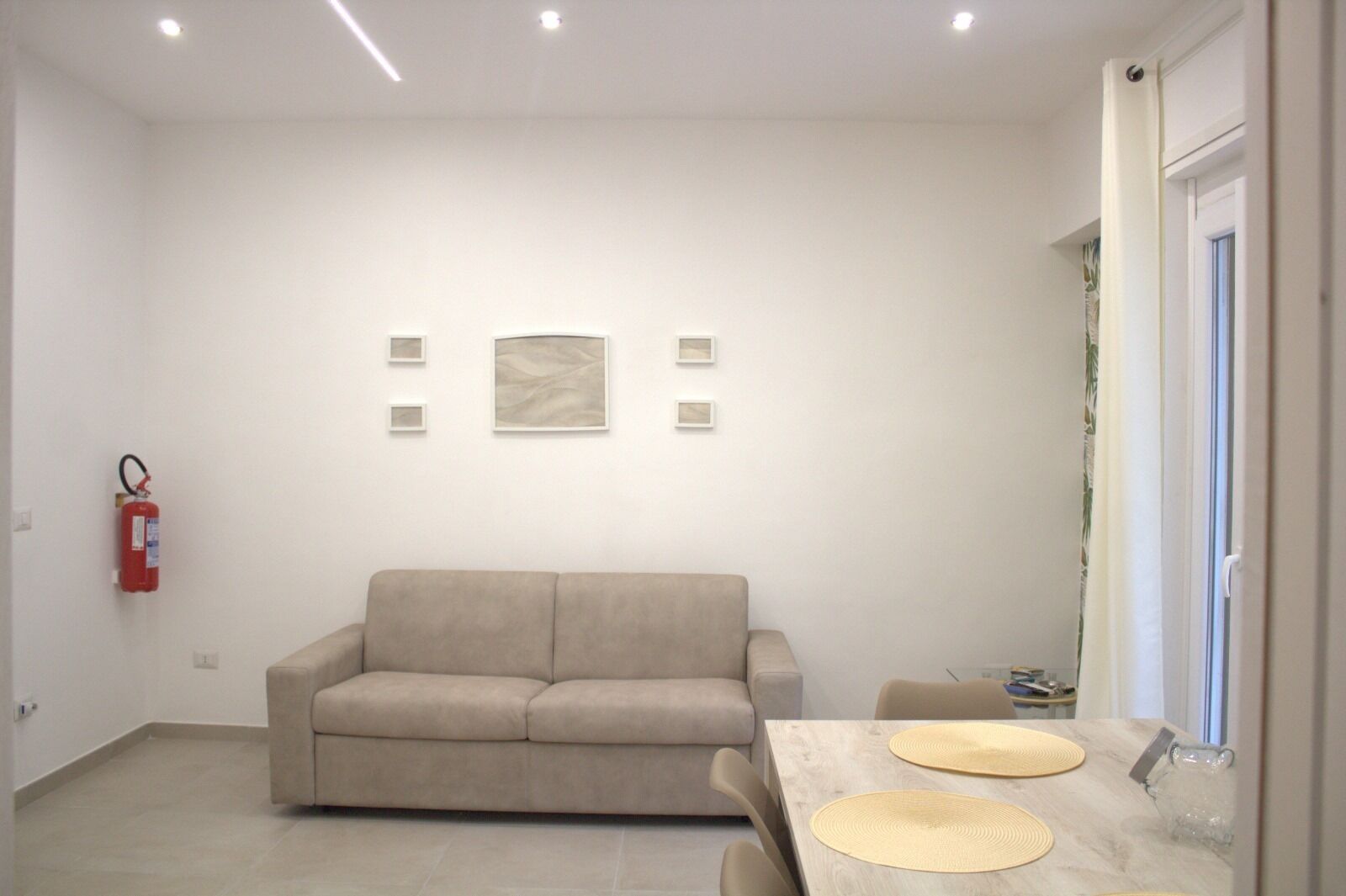 Realecasinaborbonica-intero Appartamento Con Terrazzino Nel Cuore Di Portici - Portici