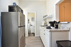 Mikroaaltouuni, liesi