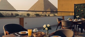Basha Pyramids INN