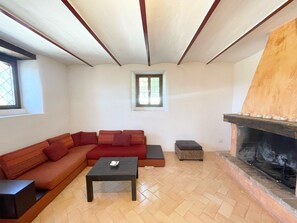 Villa, plusieurs chambres, piscine privée, vue jardin | Intérieur