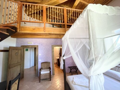 Spoleto Tranquilita Sleeps 16 With Wifi Pool Yoga Studio Gardens and Views