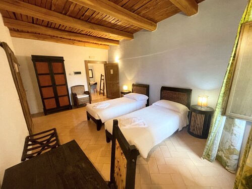 Spoleto Tranquilita Sleeps 16 With Wifi Pool Yoga Studio Gardens and Views