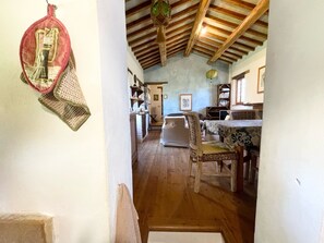 Villa, Multiple Bedrooms, Private Pool, Garden View | Interior