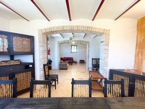 Villa, Multiple Bedrooms, Private Pool, Garden View | Interior