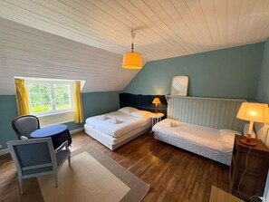 4 habitaciones, escritorio, wifi gratis y ropa de cama 