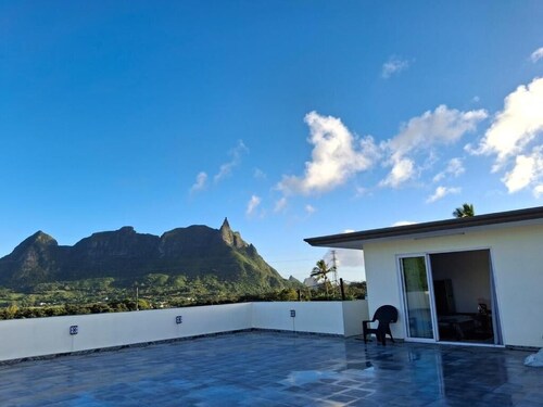 Fully Equipped Rooftop house with private terrace in Beau Bois, St-Pierre, Moka