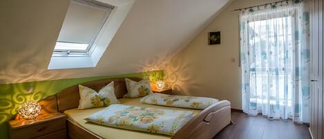 1 bedroom, WiFi, bed sheets