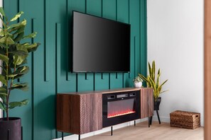 Interior - Trendy 2-Bedroom Oasis in Central Austin! (Austin)