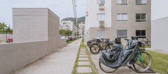 Apto Pet-friendly com Ar e Garagem no Recreio