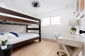 2 bedrooms, desk, iron/ironing board, WiFi