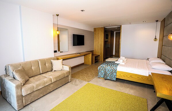 Desk, laptop workspace, bed sheets - Kaleli Deluxe Homes  (Kas)