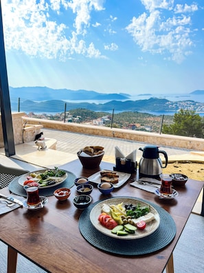 Free daily local cuisine breakfast - Kaleli Deluxe Homes (Antalya)