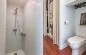 Douche, sèche-cheveux, serviettes fournies, savon