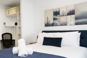 1 bedroom, desk, iron/ironing board, free WiFi