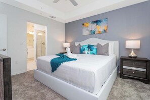 2 bedrooms, desk, iron/ironing board, WiFi
