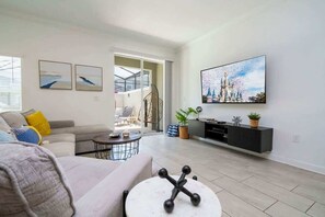 Télévision, lecteur de DVD, chaßne hi-fi, espaces bureaux